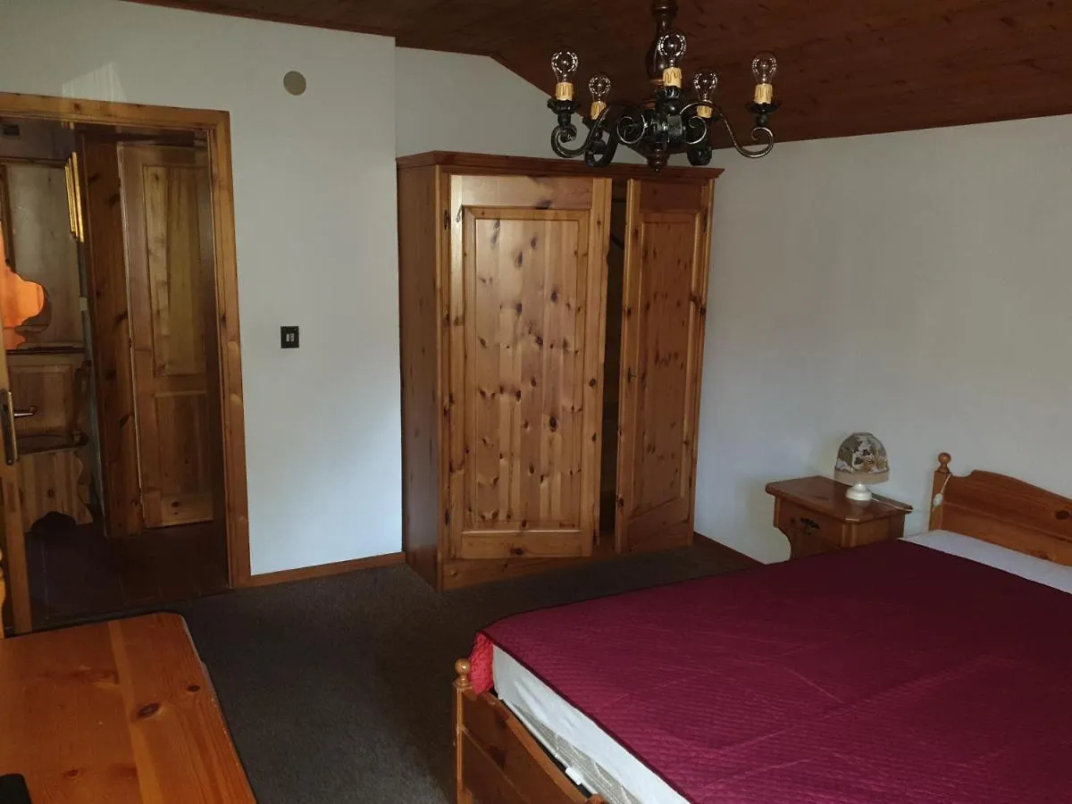 Tatil Evi Appartamenti Nonno Gianni Rocca Pietore İtalya